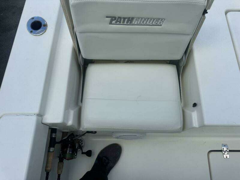 2016 Pathfinder 2400 TRS