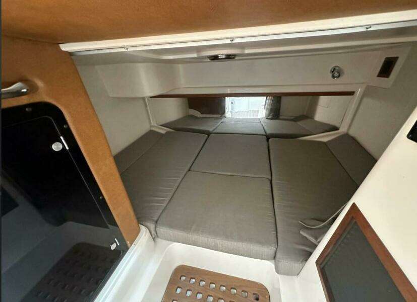 2014 Grady-White Express 330