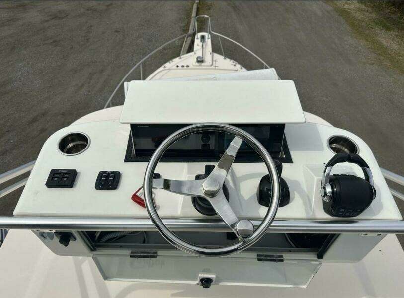 2014 Grady-White Express 330