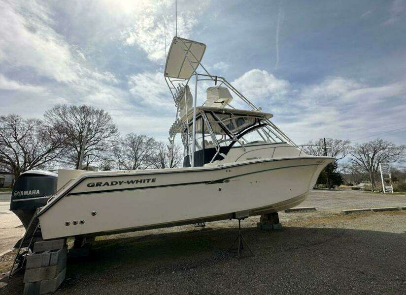 2014 Grady-White Express 330