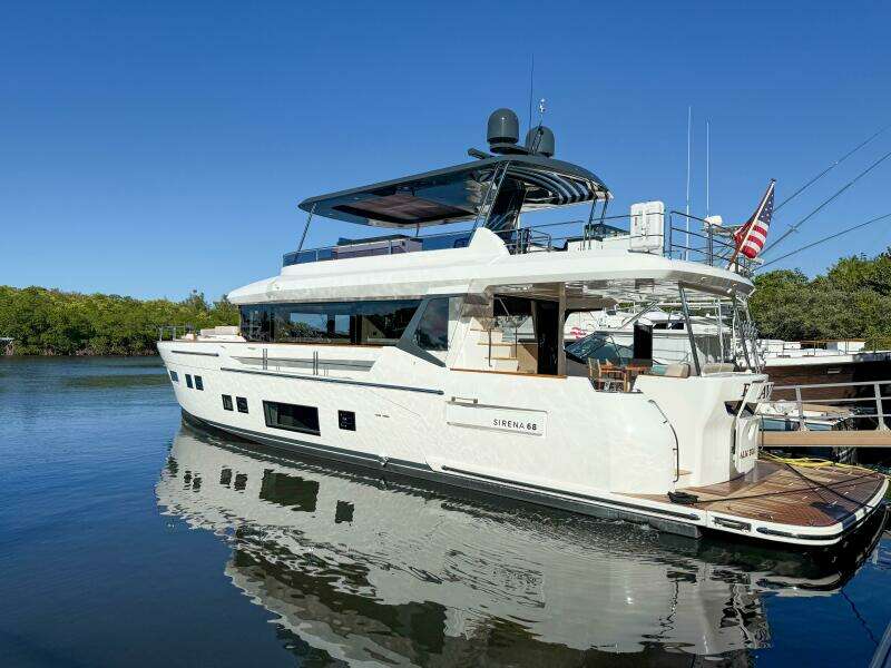 2023 Sirena 68