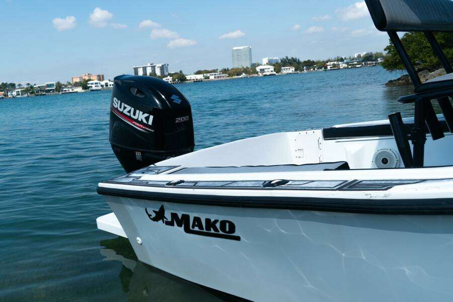 1980 Mako 214 Walkaround
