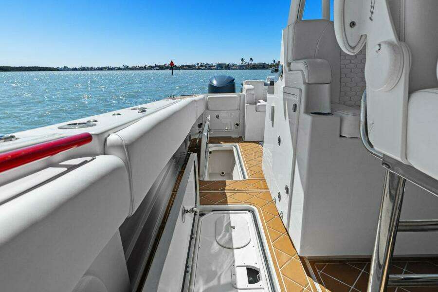 2019 Hydra-Sports 4200 Siesta