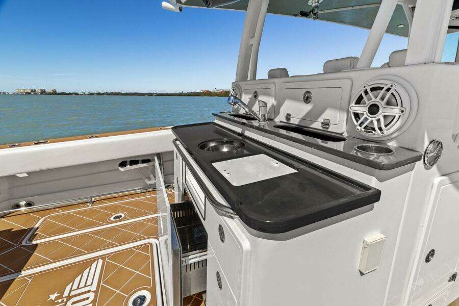 2019 Hydra-Sports 4200 Siesta