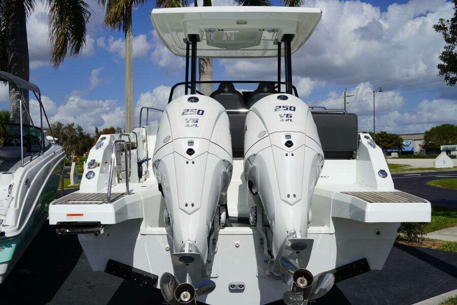 2025 Jeanneau Leader 9.0 WA S2