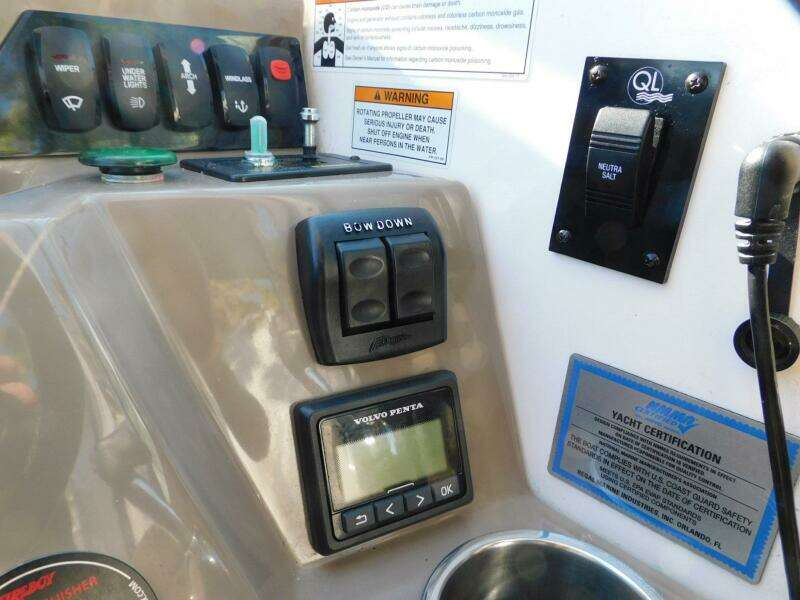 2019 Regal 28 Express