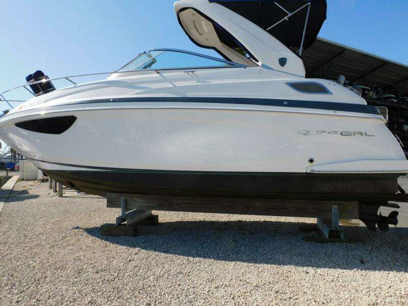 2019 Regal 28 Express