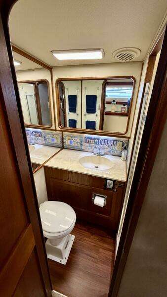 1987 Chris-Craft 500 Constellation