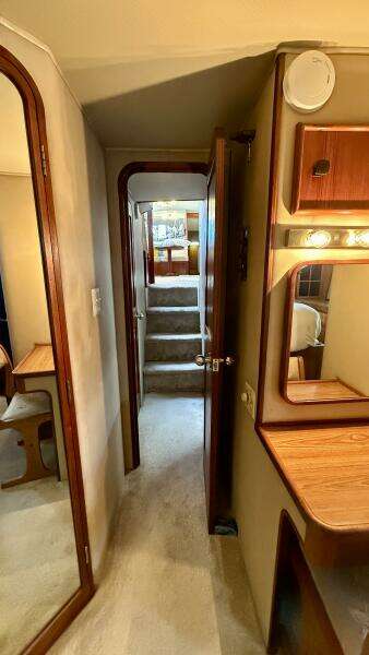 1987 Chris-Craft 500 Constellation