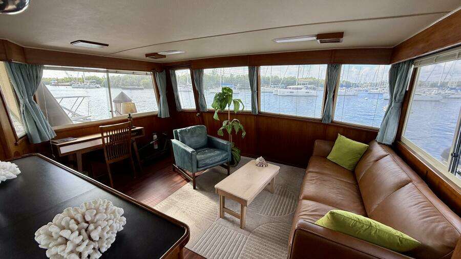 1987 Chris-Craft 500 Constellation