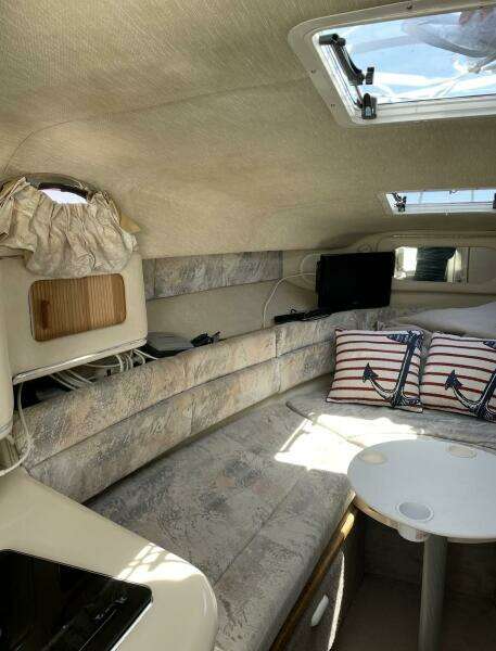 1996 Sea Ray 270 Sundancer