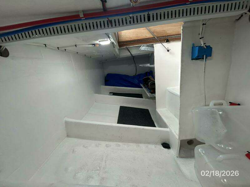 37' Great Harbour commissary port