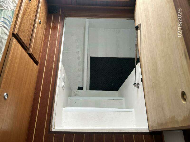 37' Great Harbour commissary access