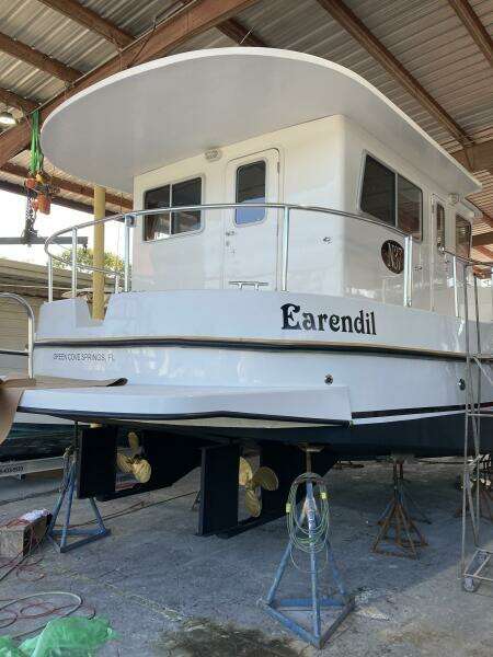 37' Great Harbour hauled out3