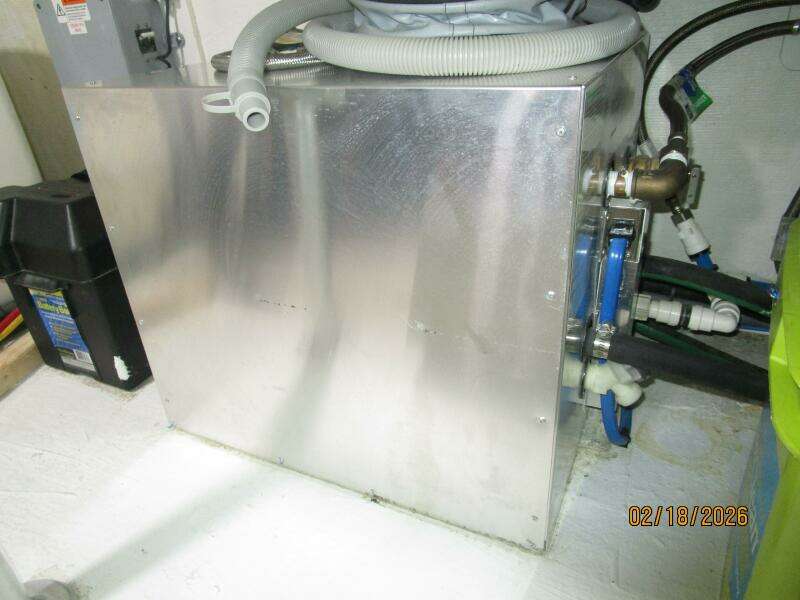 37' Great Harbour water heater