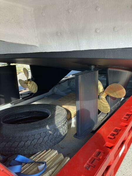 37' Great Harbour running gear