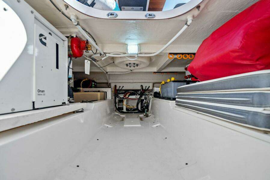 2019 Tiara Yachts 38 LS