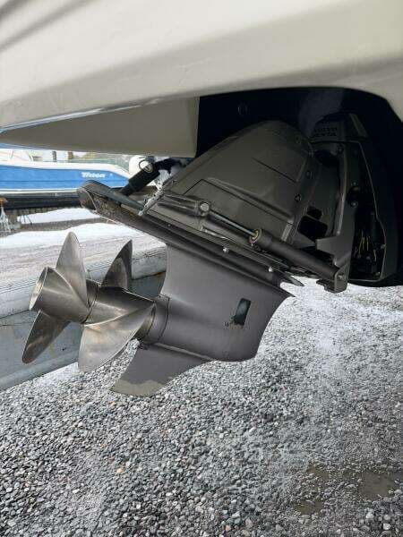 2016 Chaparral 264 Sunsesta