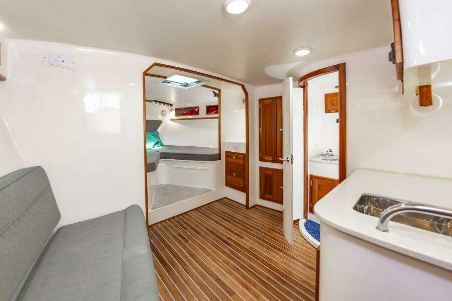 2003 Custom Carolina 40 Layton Express