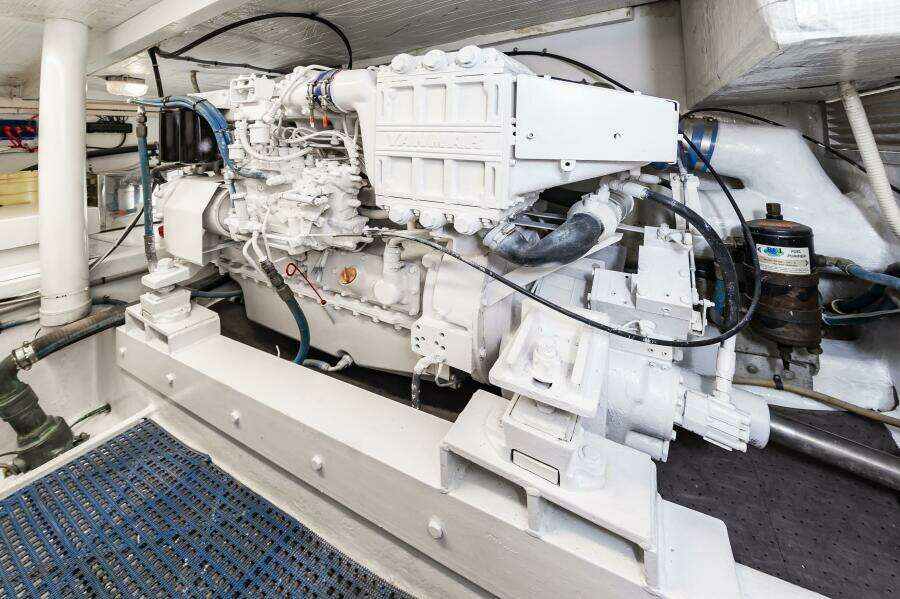 2003 Custom Carolina 40 Layton Express