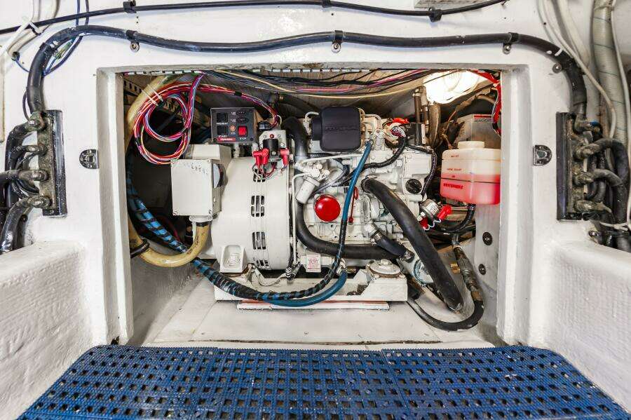 2003 Custom Carolina 40 Layton Express