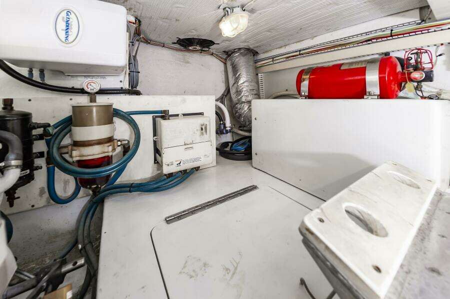 2003 Custom Carolina 40 Layton Express