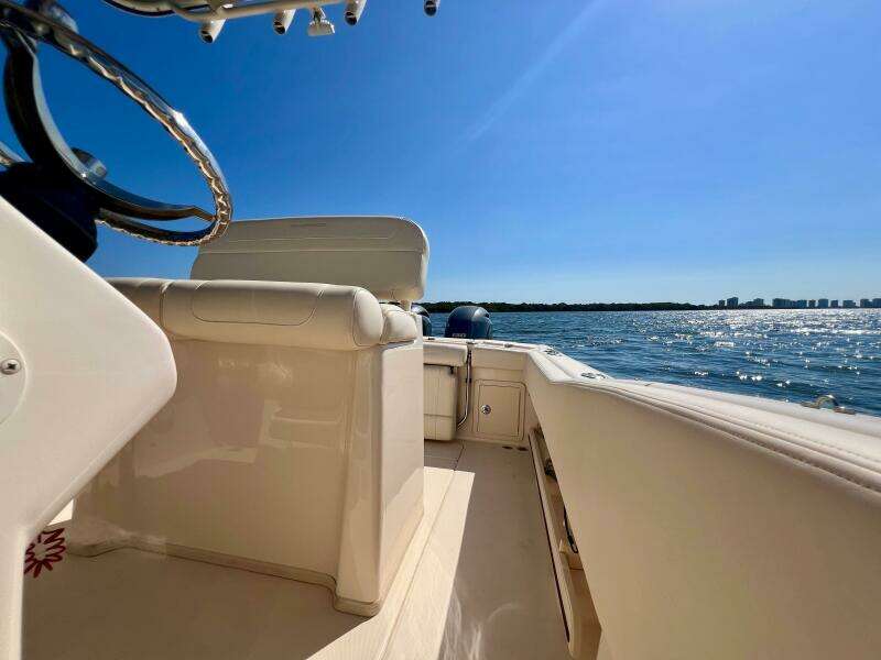 2018 Grady-White Fisherman 257