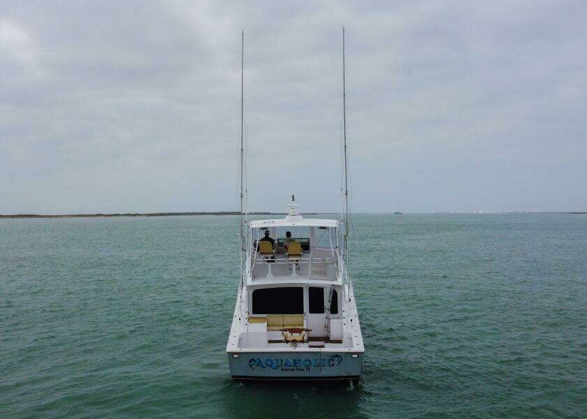 2005 Viking 52 Convertible "Aquaholic"