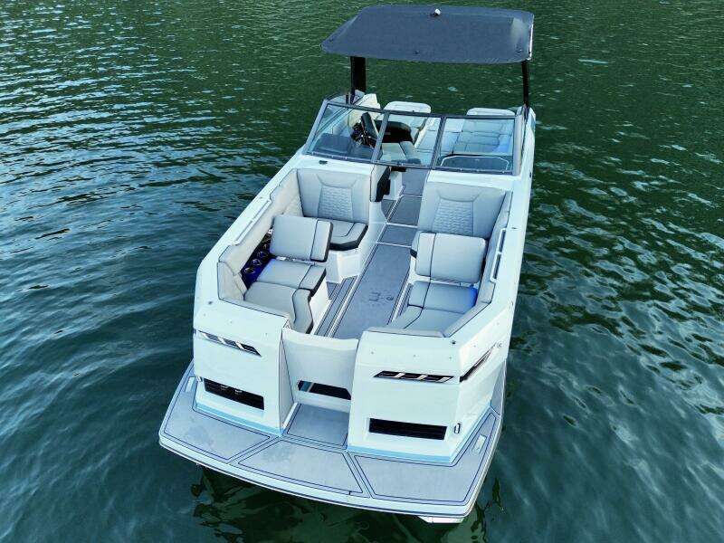 2023 Correct Craft Ingenity 23EL2 Electric Boat