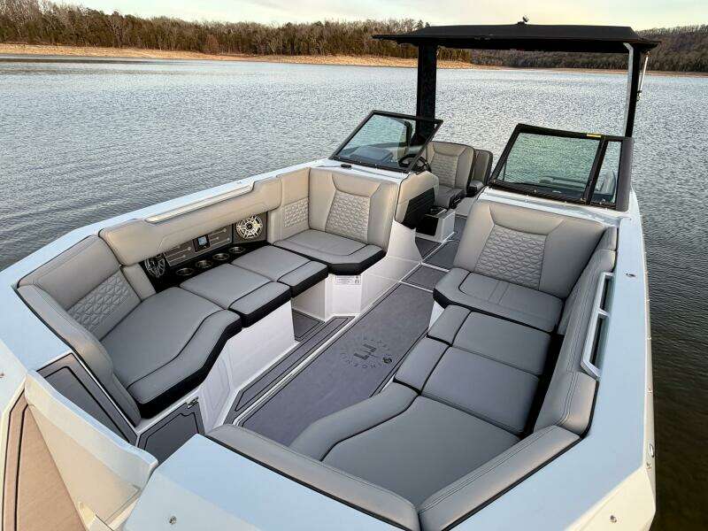 2023 Correct Craft Ingenity 23EL2 Electric Boat