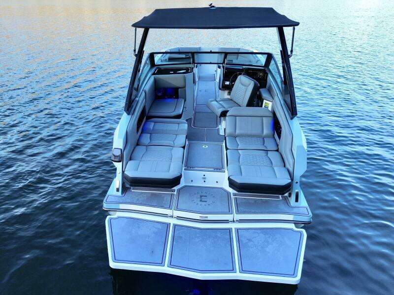2023 Correct Craft Ingenity 23EL2 Electric Boat