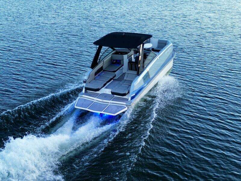2023 Correct Craft Ingenity 23EL2 Electric Boat