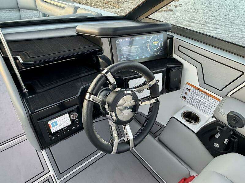 2023 Correct Craft Ingenity 23EL2 Electric Boat