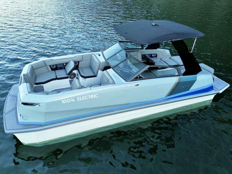 2023 Correct Craft Ingenity 23EL2 Electric Boat