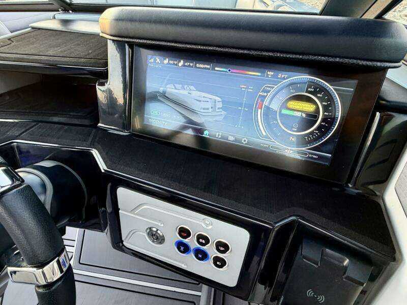 2023 Correct Craft Ingenity 23EL2 Electric Boat