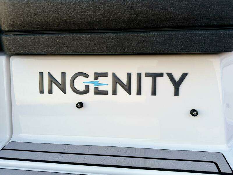 2023 Correct Craft Ingenity 23EL2 Electric Boat