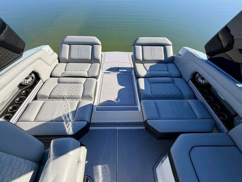 2023 Correct Craft Ingenity 23EL2 Electric Boat