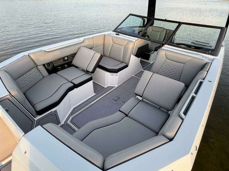 2023 Correct Craft Ingenity 23EL2 Electric Boat