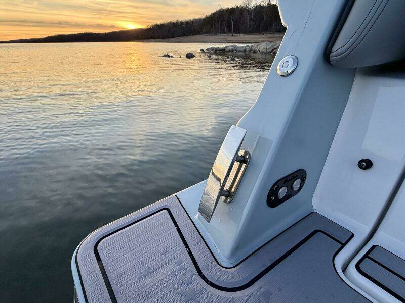 2023 Correct Craft Ingenity 23EL2 Electric Boat