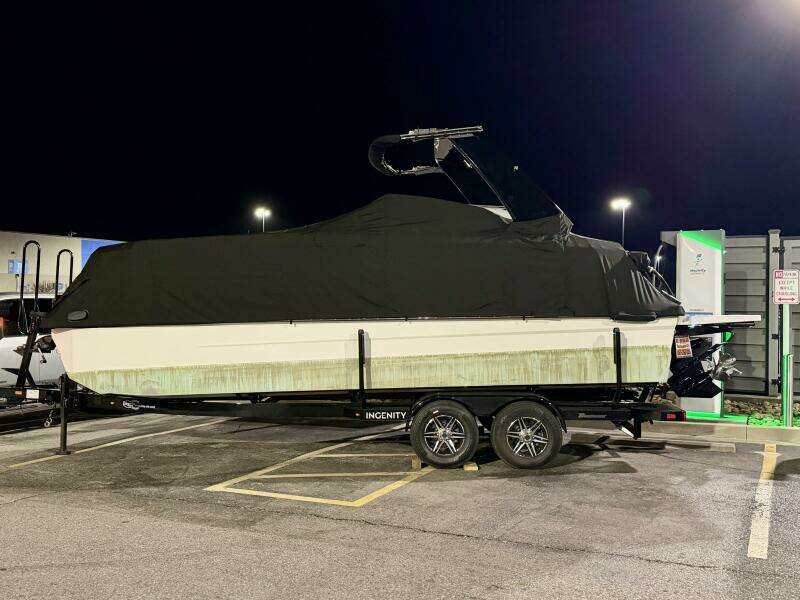 2023 Correct Craft Ingenity 23EL2 Electric Boat