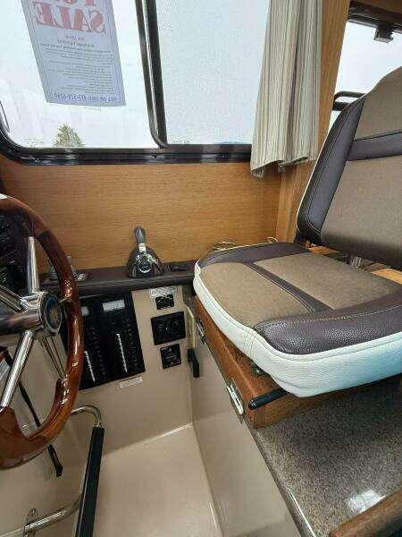 2016 Ranger Tugs R-25 SC