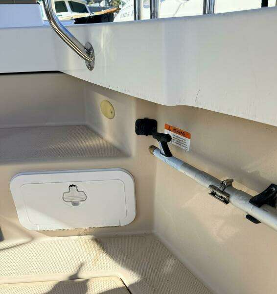 2016 Ranger Tugs R-25 SC