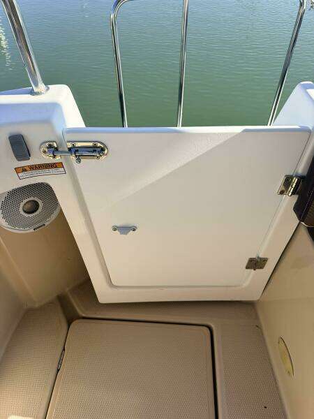 2016 Ranger Tugs R-25 SC