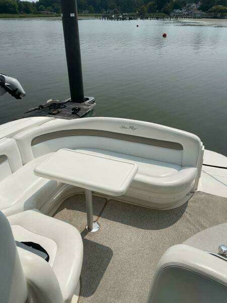 2005 Sea Ray Sundancer 320