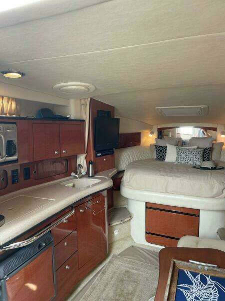 2005 Sea Ray Sundancer 320