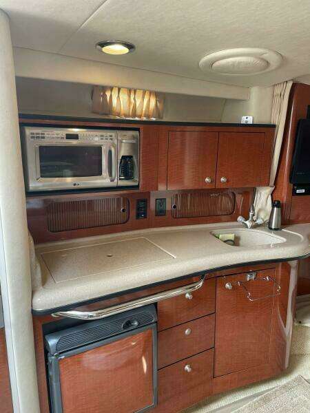 2005 Sea Ray Sundancer 320