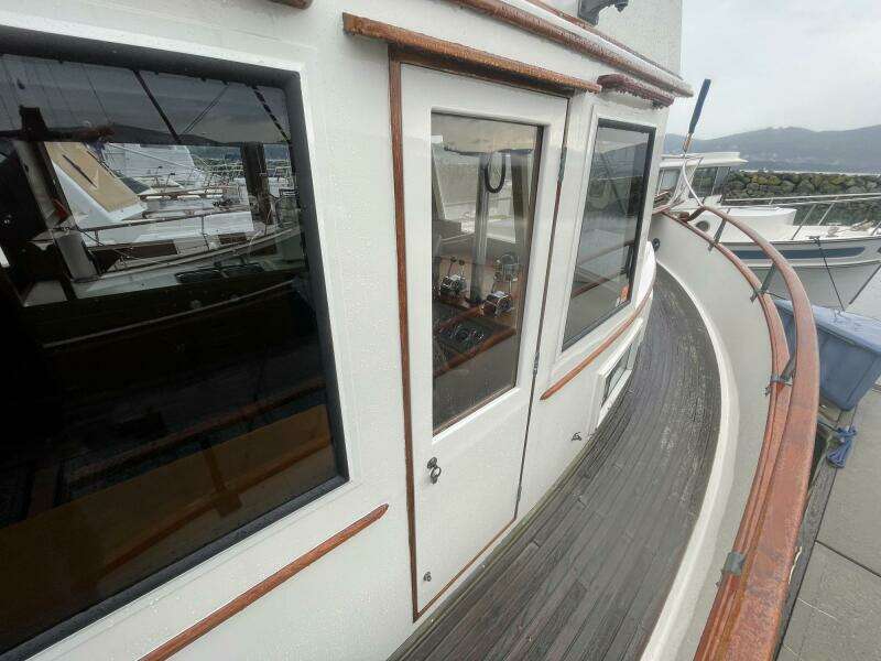 1974 Grand Banks GB42