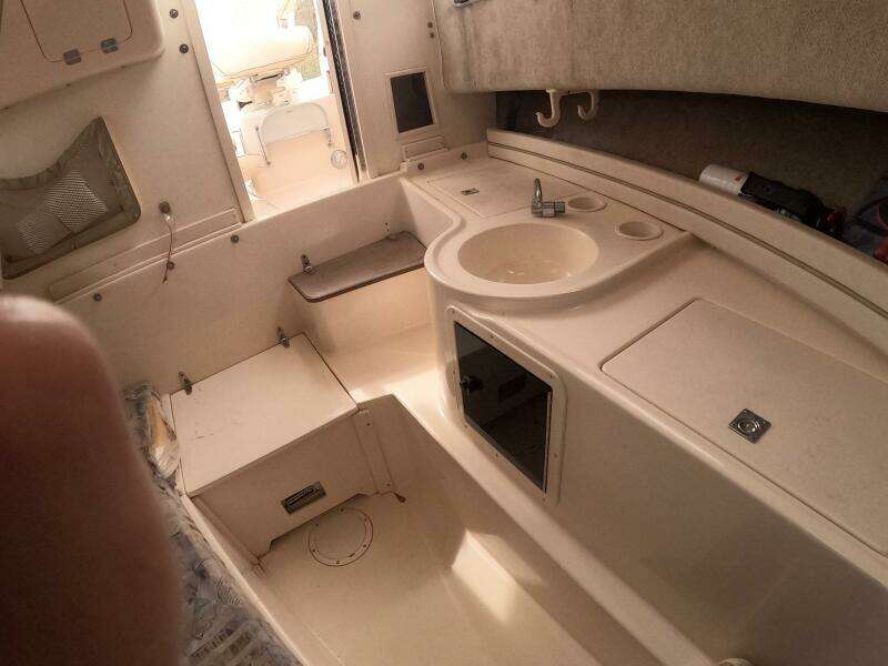 2001 Grady-White Gulfstream 232