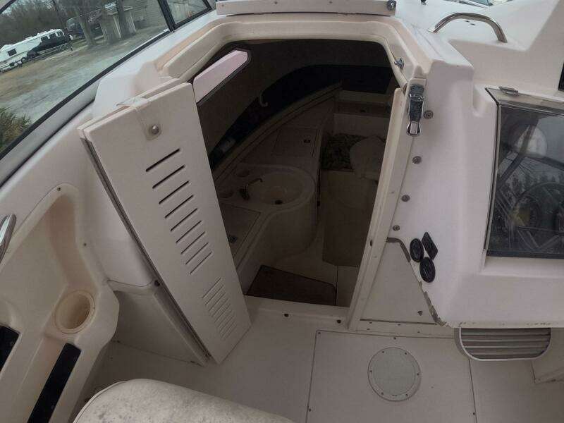 2001 Grady-White Gulfstream 232
