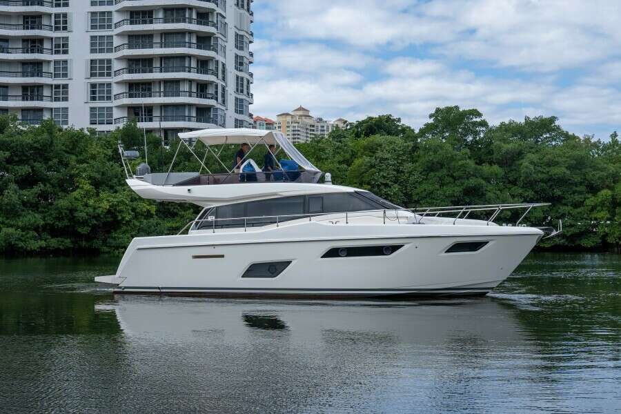 2018 Ferretti Yachts 450 Fly
